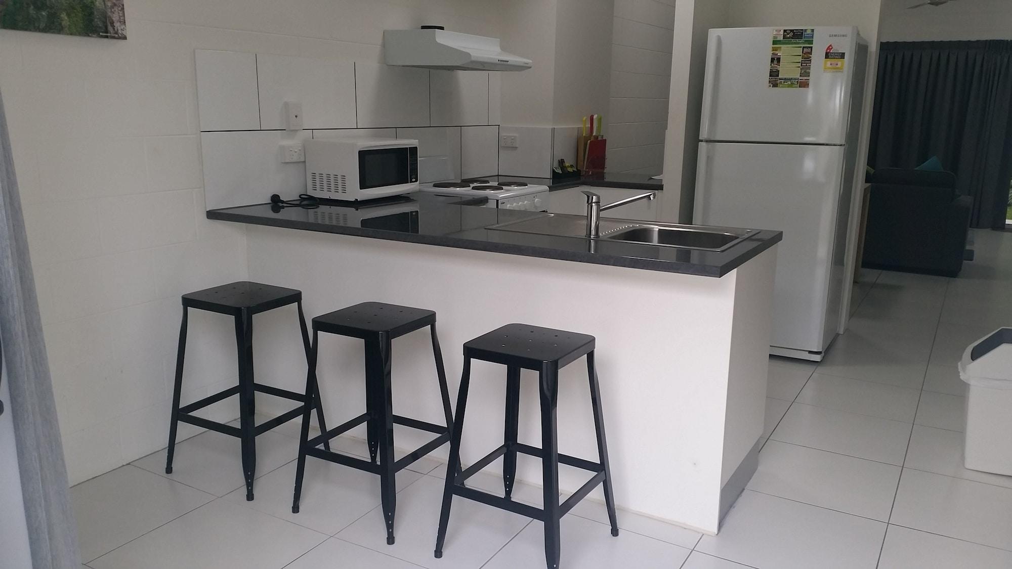 Titree Village Holiday Apartments Порт Дъглас Екстериор снимка