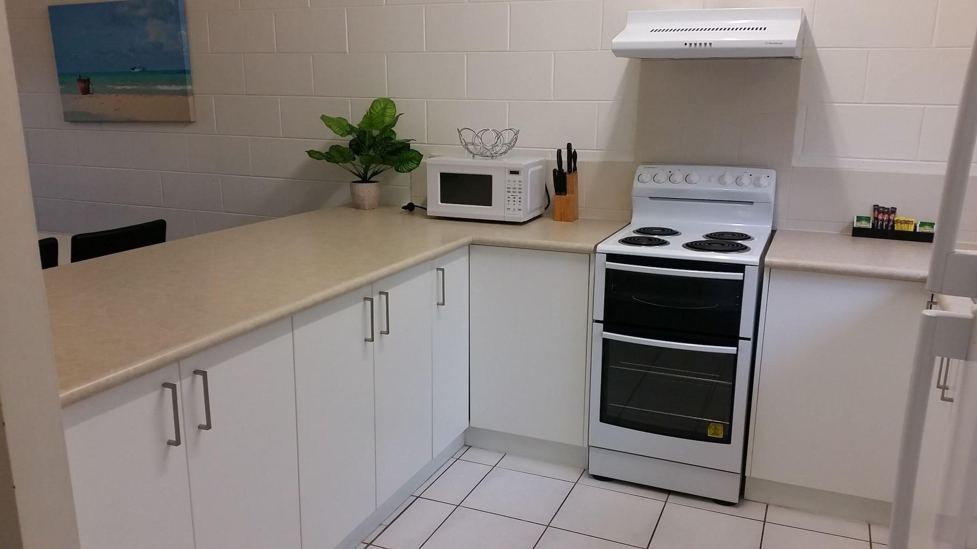 Titree Village Holiday Apartments Порт Дъглас Екстериор снимка