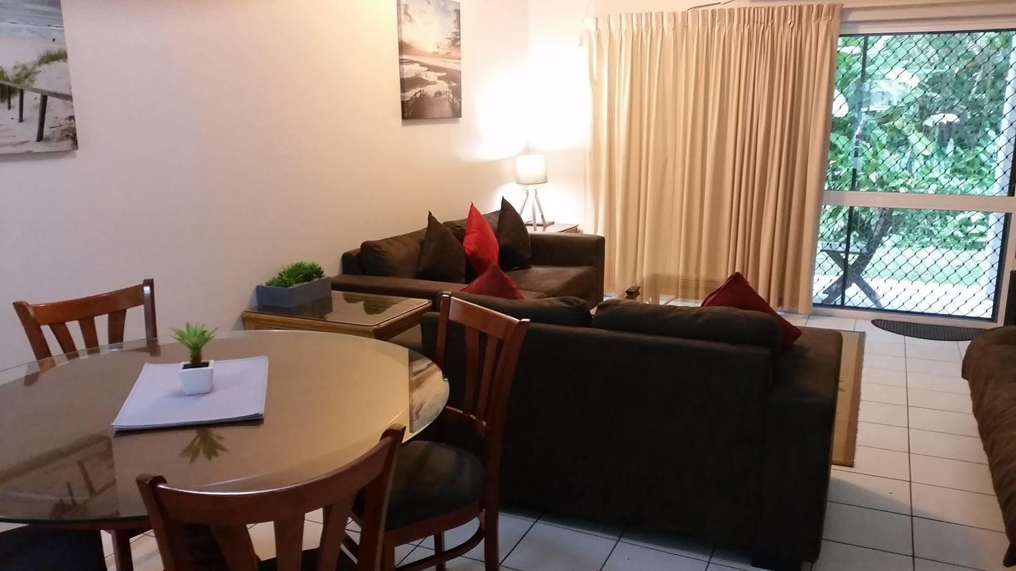 Titree Village Holiday Apartments Порт Дъглас Екстериор снимка